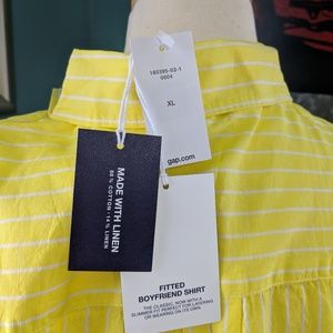 NWT, yellow, Gap button down shirt.